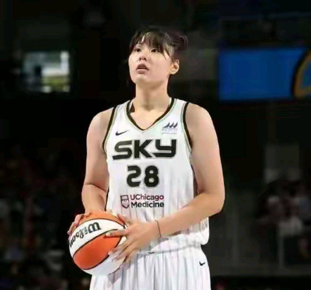 中国女篮年轻新秀崭露头角，未来可期