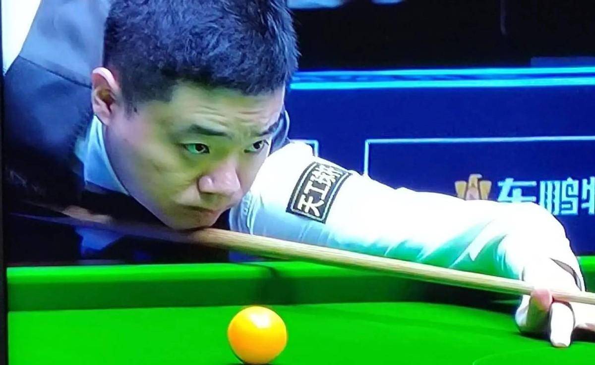 【青少年冠军】丁俊晖的成长细节，激励下一代球员的简单介绍