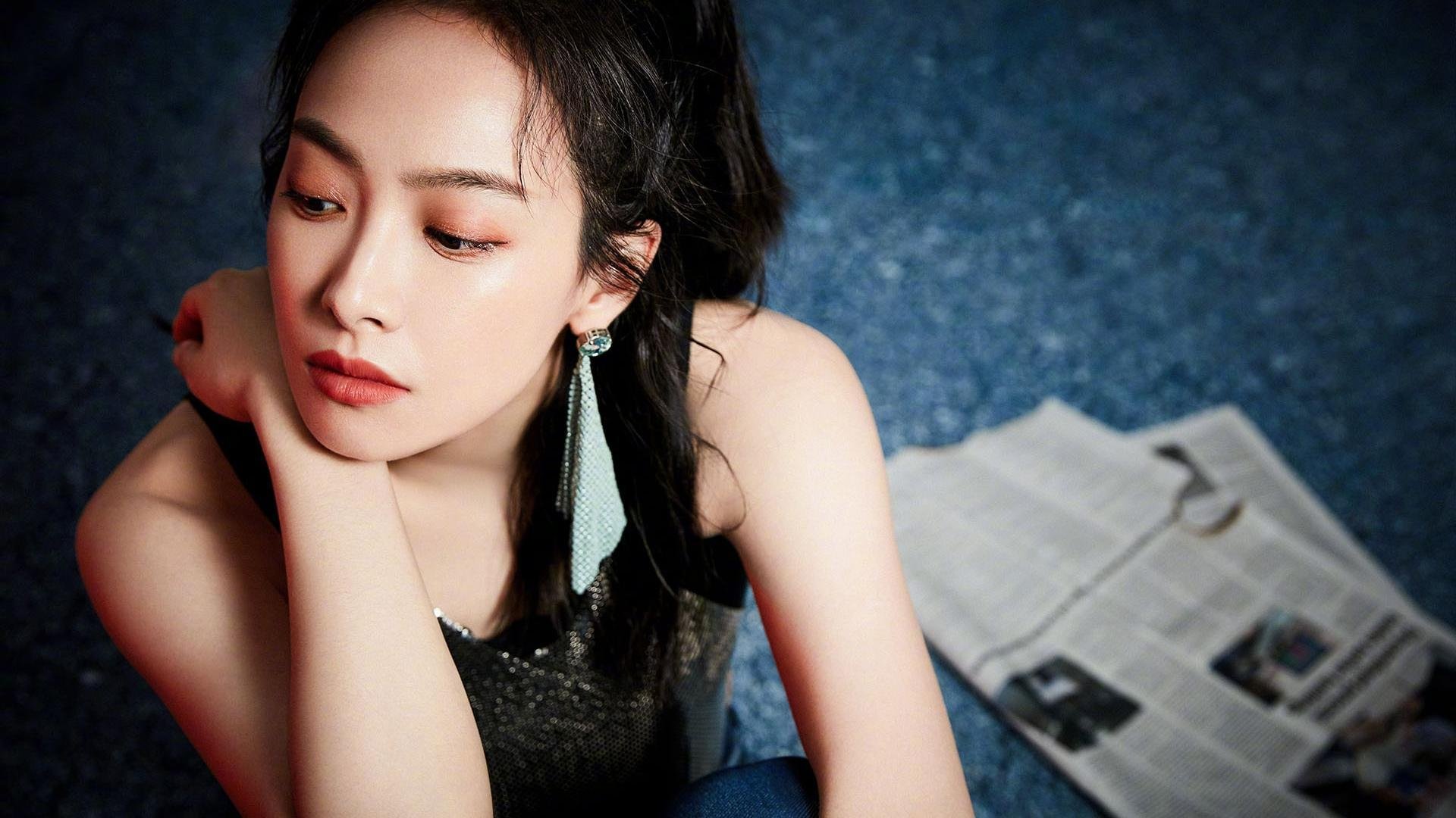 开云下载-中国击剑队剑指巴黎年轻选手机会来临，中国击剑队颜值