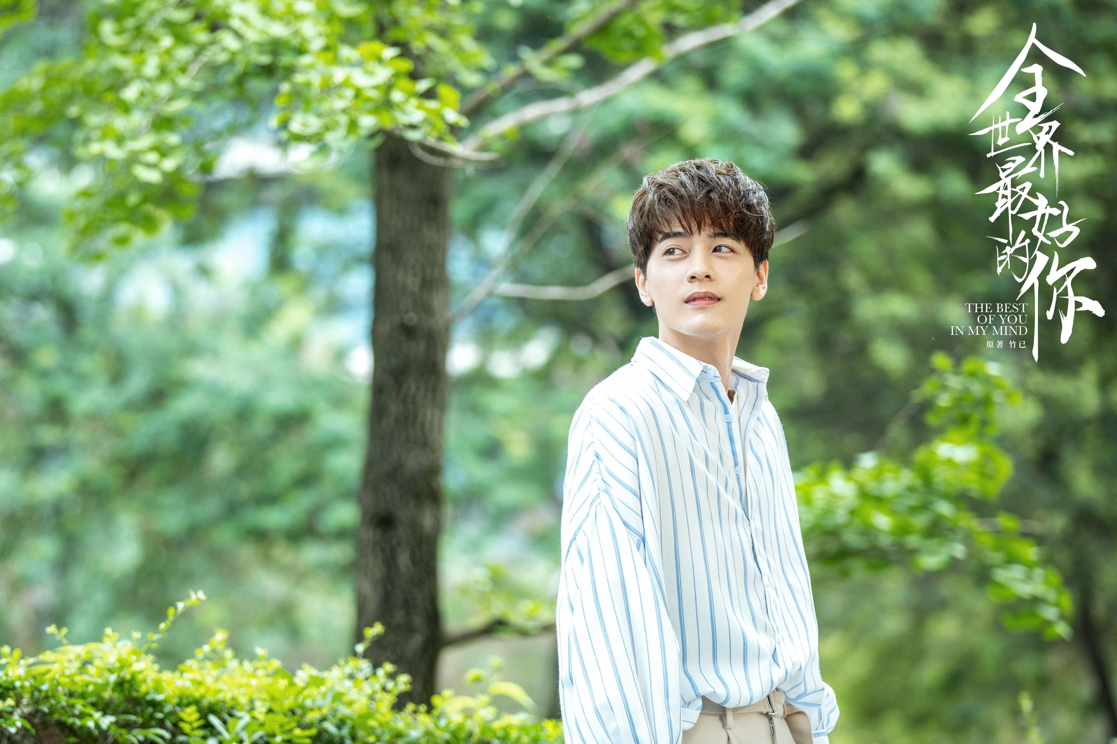 德国骑手格里高利·瓦特莱特在2024年国际马术联合会障碍赛世界巡回赛中以“Maximus”马匹获得个人第五名，展现坚韧精神。