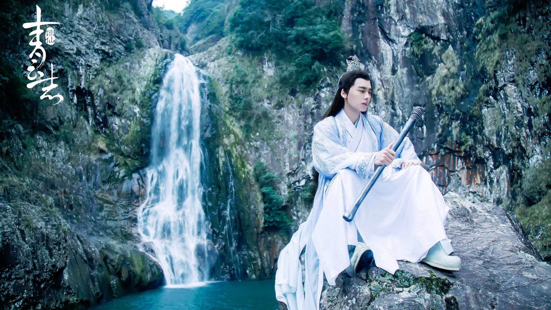 本菲卡连续保持不败，本菲卡效力过的球星