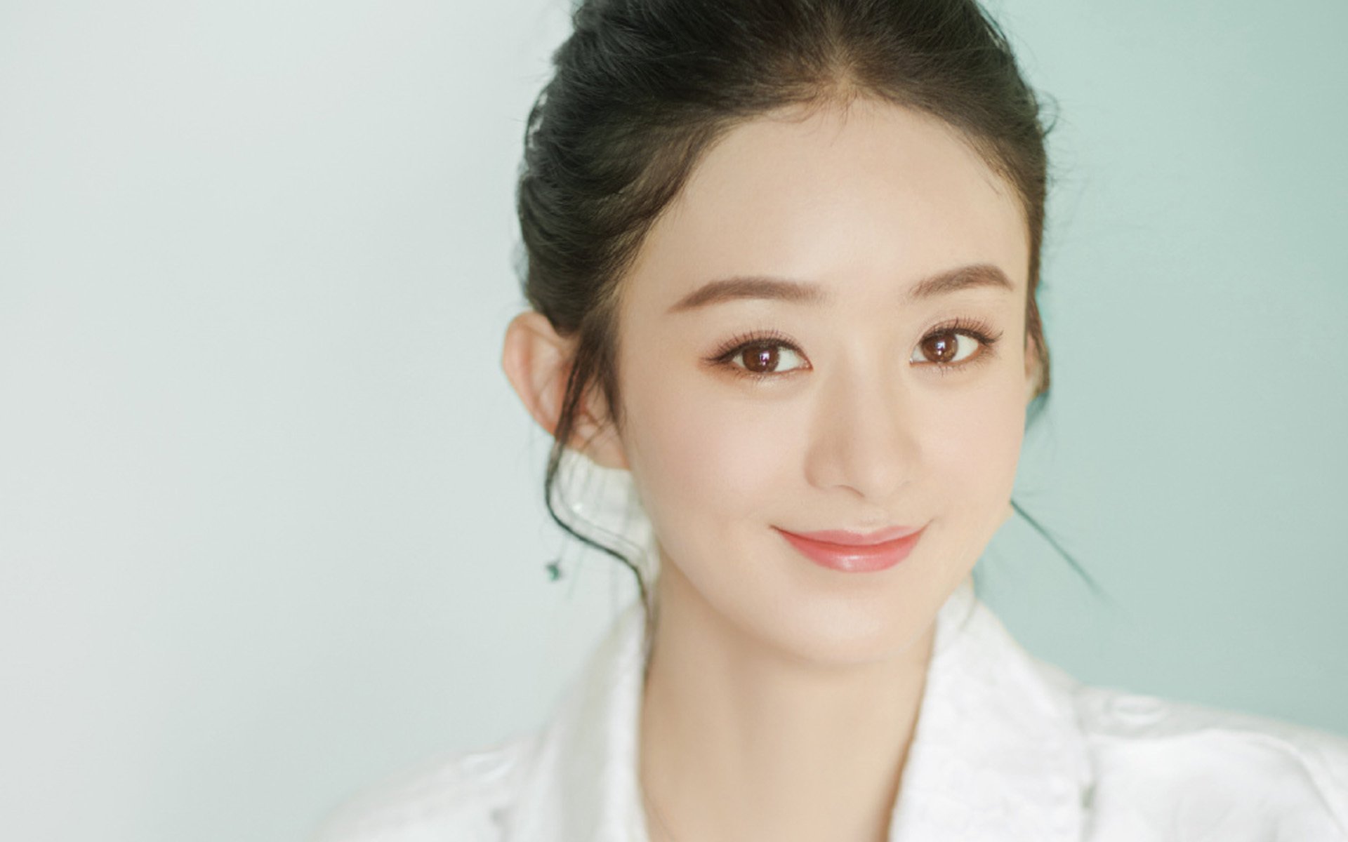 kaiyun体育app-费耶诺德在与阿尔克马尔的比赛中3-2获胜，展现强劲实力。，费耶诺德对阿尔马克