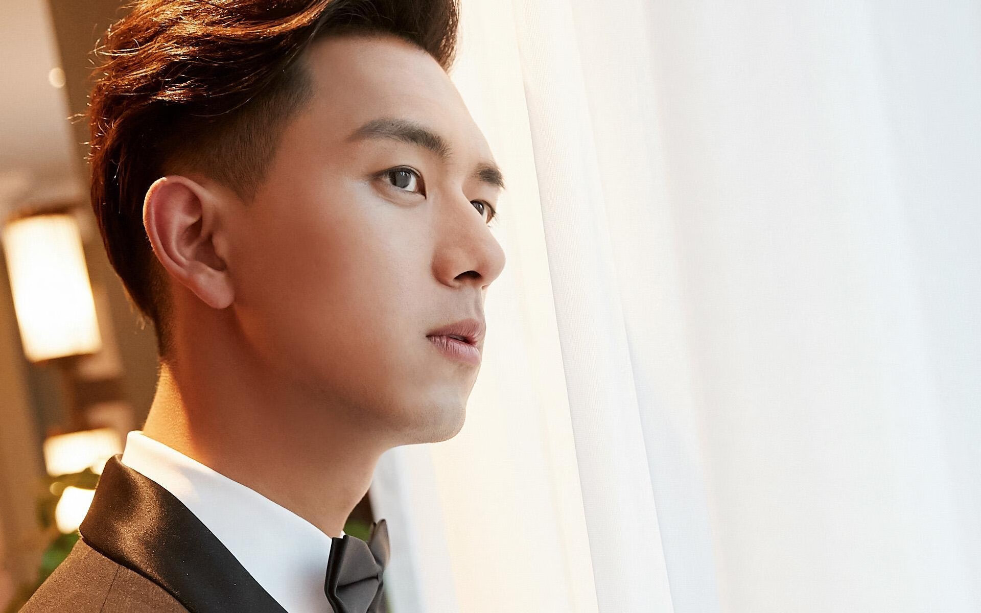 KAIYUNAPP-贾一凡女双夺冠，羽毛球冠军陈清晨